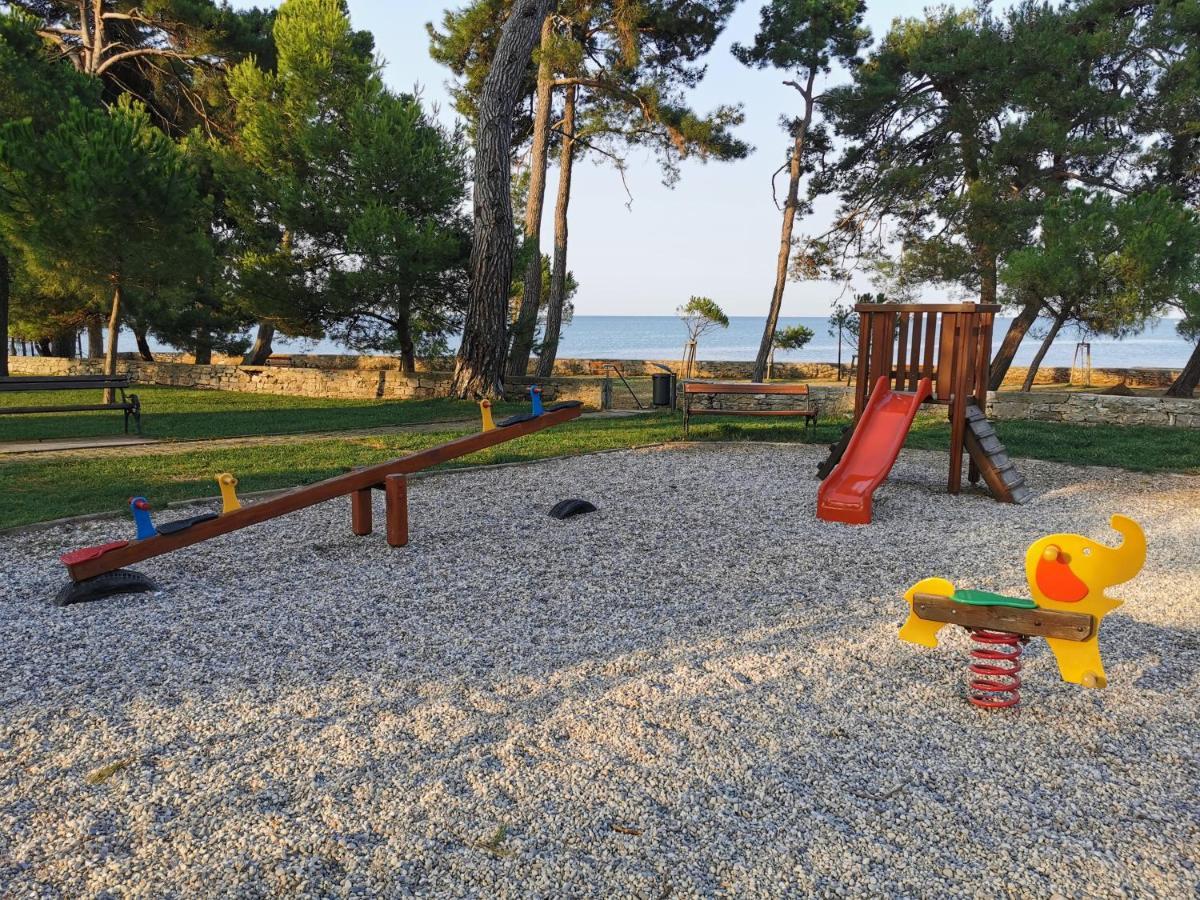 Novigrad Istria Ivan B&B, 5 Star Superior Room, Near The See And Park מראה חיצוני תמונה