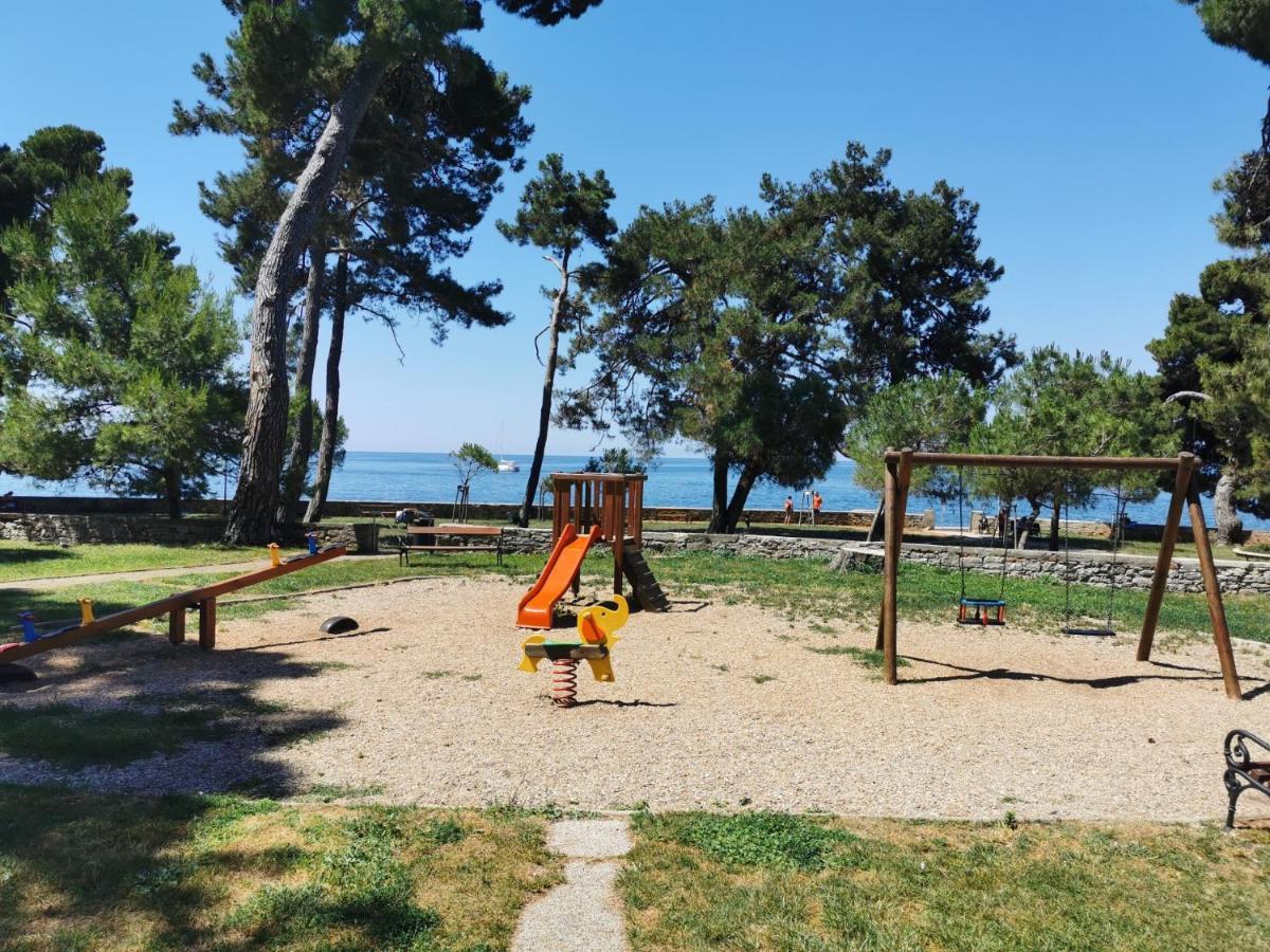 Novigrad Istria Ivan B&B, 5 Star Superior Room, Near The See And Park מראה חיצוני תמונה